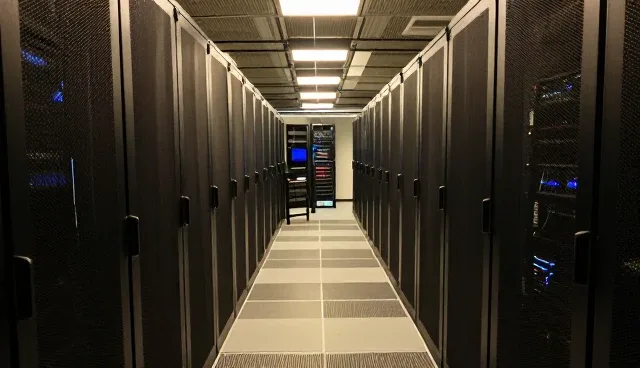 智能配电柜选型维护建议：关注点与实际应用分析